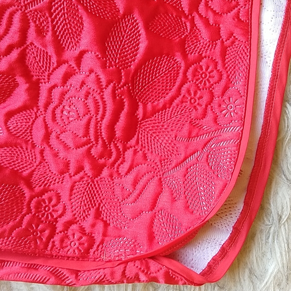 Adidas Quilted Rose Red Young Wild & Free Shorts M HTF - Picture 10 of 12